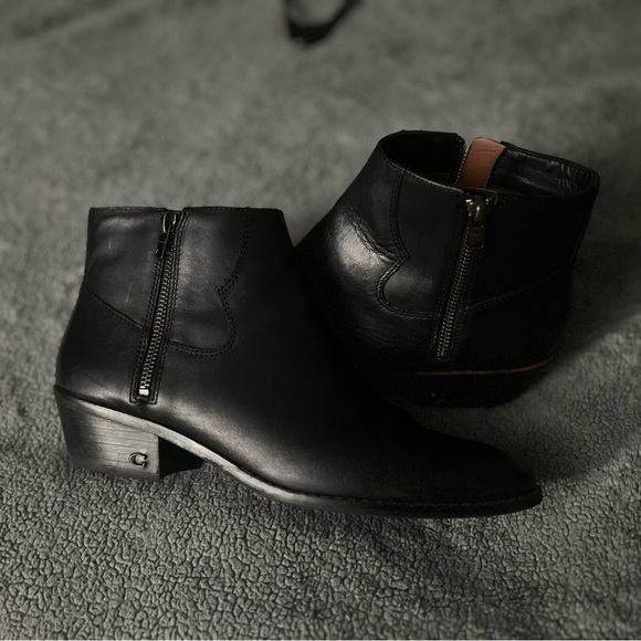 Real coach ankle boots size 8.5 - Picture 2 of 7